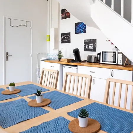 Апартаменты Blue House - Parking - Maison Centre - Proche Gare Реймс