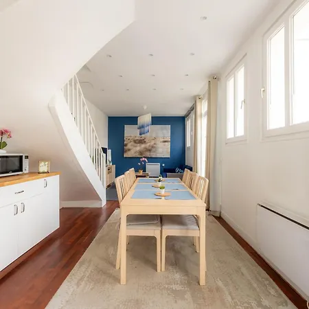 Blue House - Parking - Maison Centre - Proche Gare Апартаменты Реймс