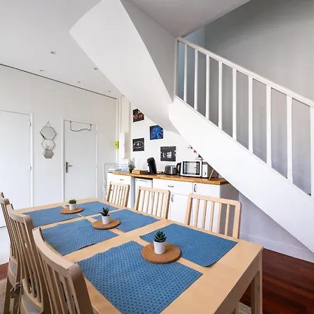 Blue House - Parking - Maison Centre - Proche Gare *