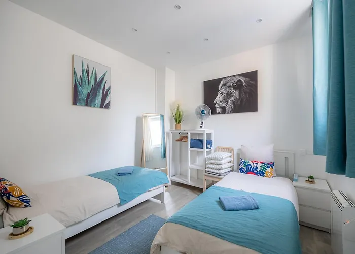 Blue House - Parking - Maison Centre - Proche Gare Reims