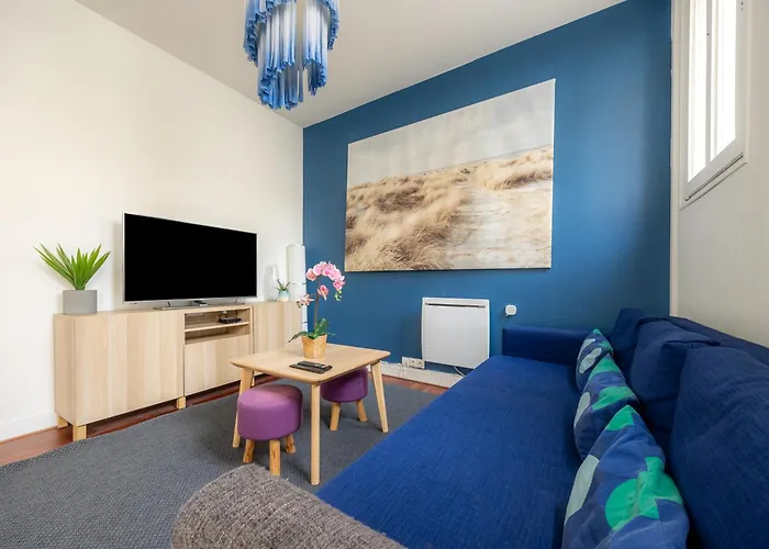 Blue House - Parking - Maison Centre - Proche Gare Apartment